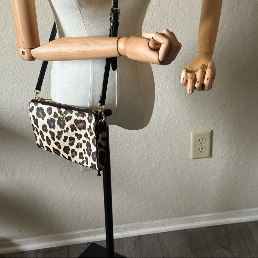 🔥 Tory Burch, leopard print Crossbody bag, PVC leather🔥